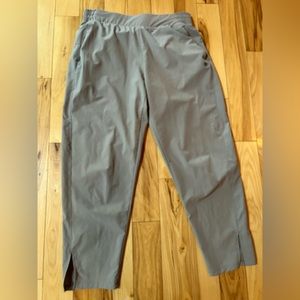 Apana cropped sport pants